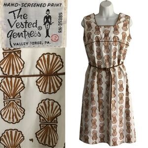 Vested Gentress Shift Dress Womens M 12 Sleeveless VTG Hand Screened Shell Print